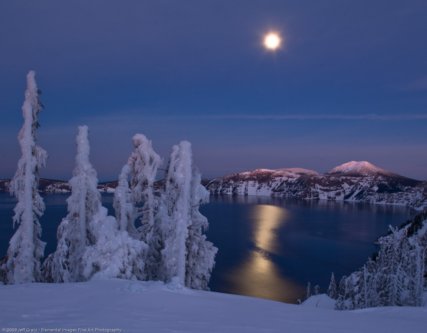 Evening light with full moon on Crater Lake | Crater Lake National Park | OR | USA - © © 2009 Jeff Gracz / Elemental Images Fine Art Photography - All Rights Reserved Worldwide