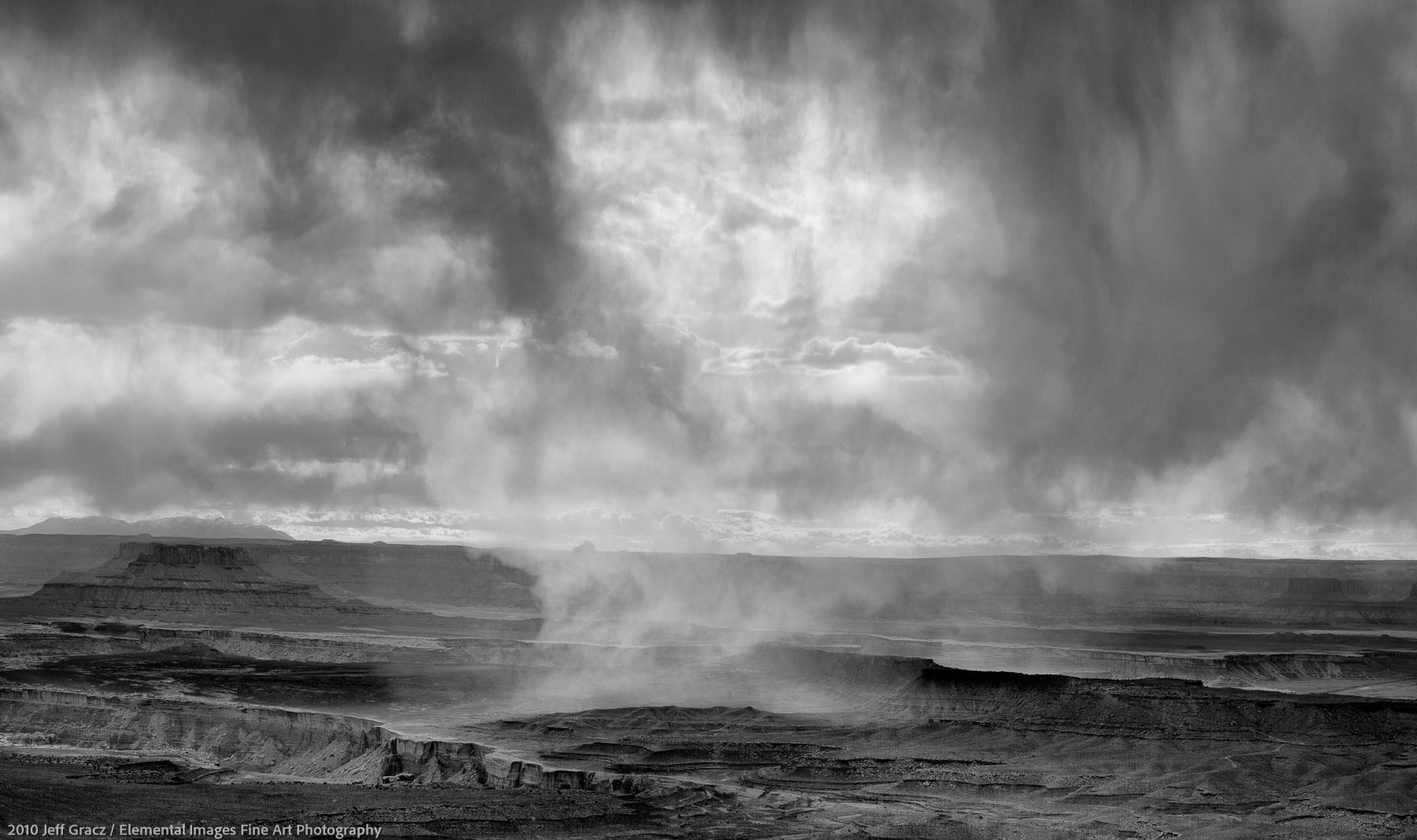 Snow Shower over Canyonlands | Canyonlands National Park | UT | USA - © 2010 Jeff Gracz / Elemental Images Fine Art Photography - All Rights Reserved Worldwide